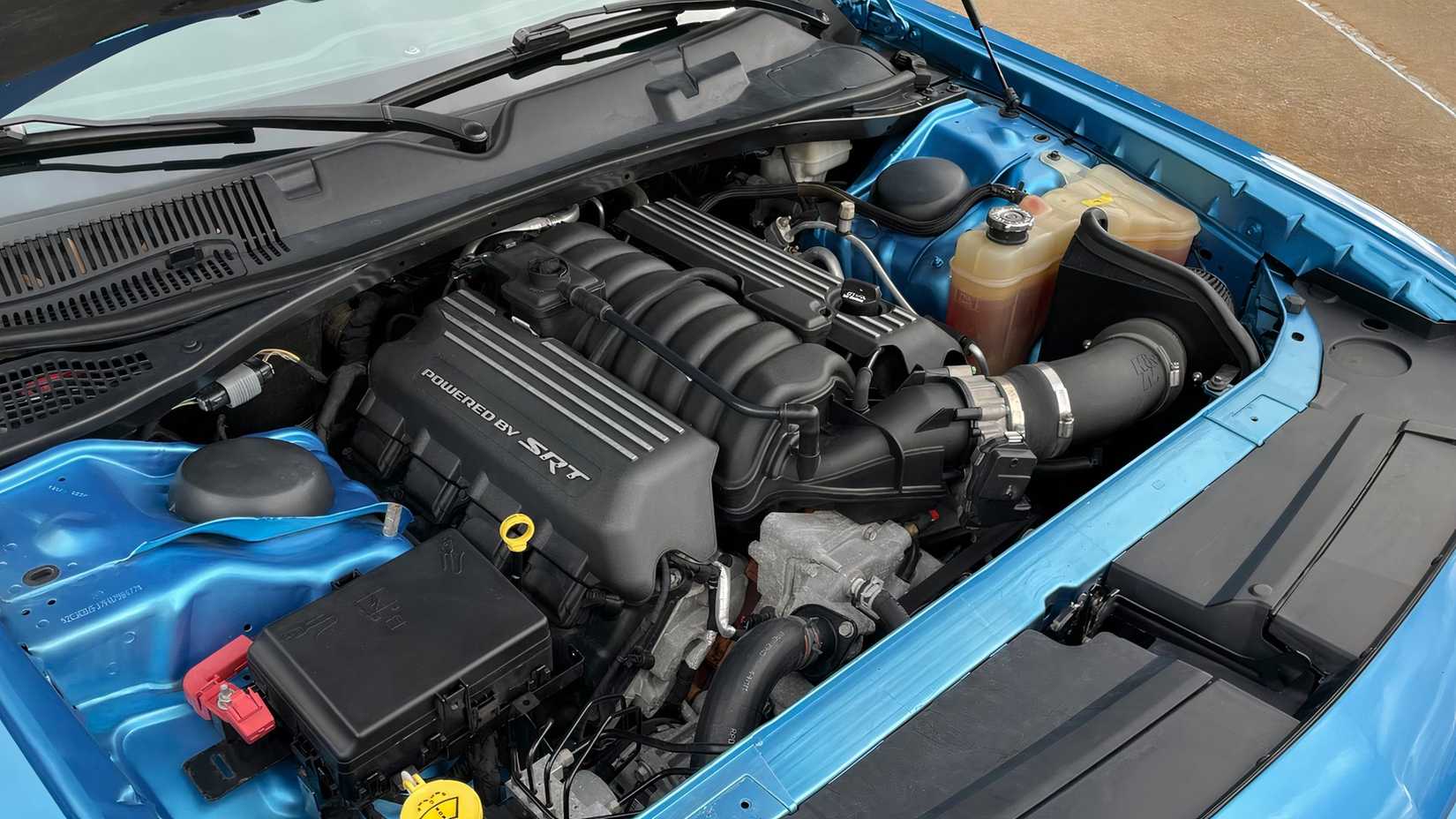 Engine of 2015 Dodge Challenger Scat Pack