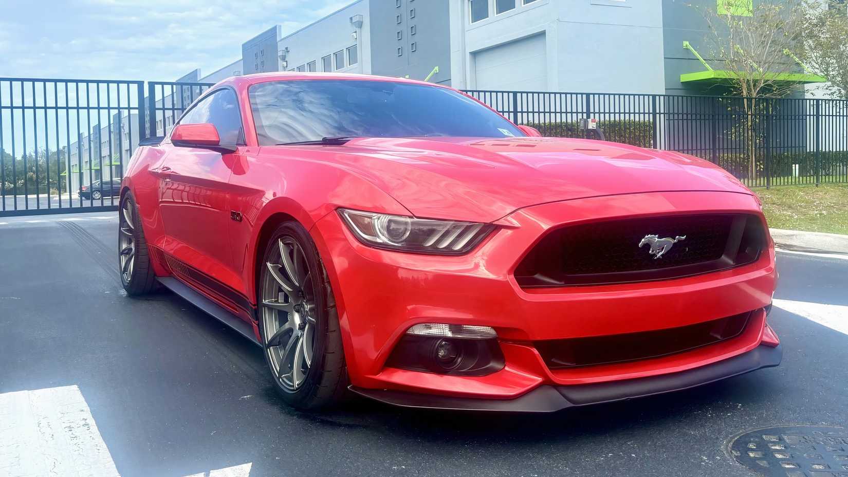 3/4 front view of 2017 Ford Mustang GT