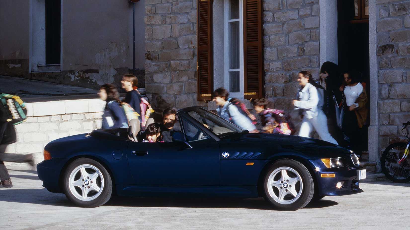 BMW Z3 (1996) side
