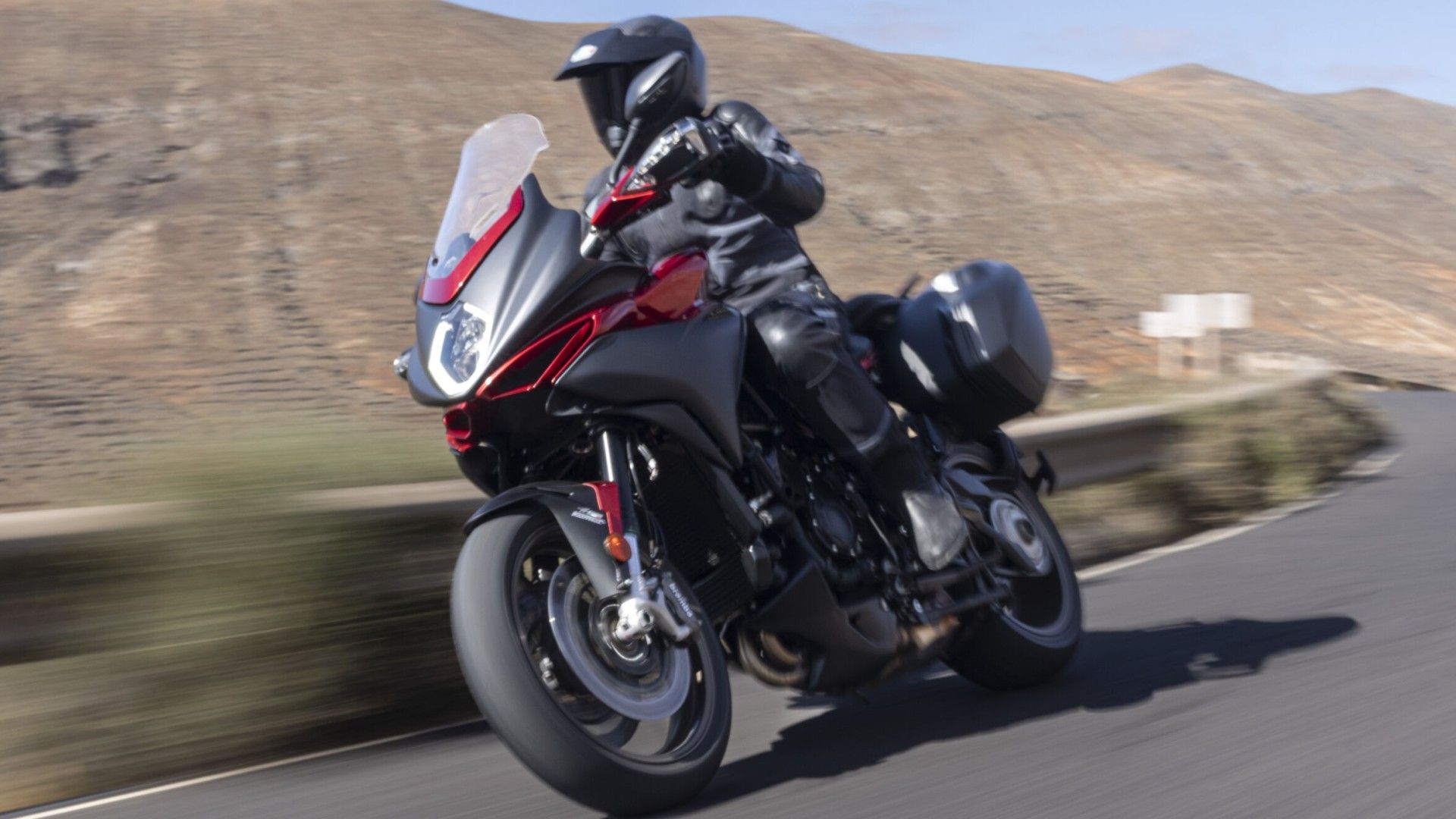 MV Agusta Turismo Veloce Lusso SCS acelerando duro hd papel de parede