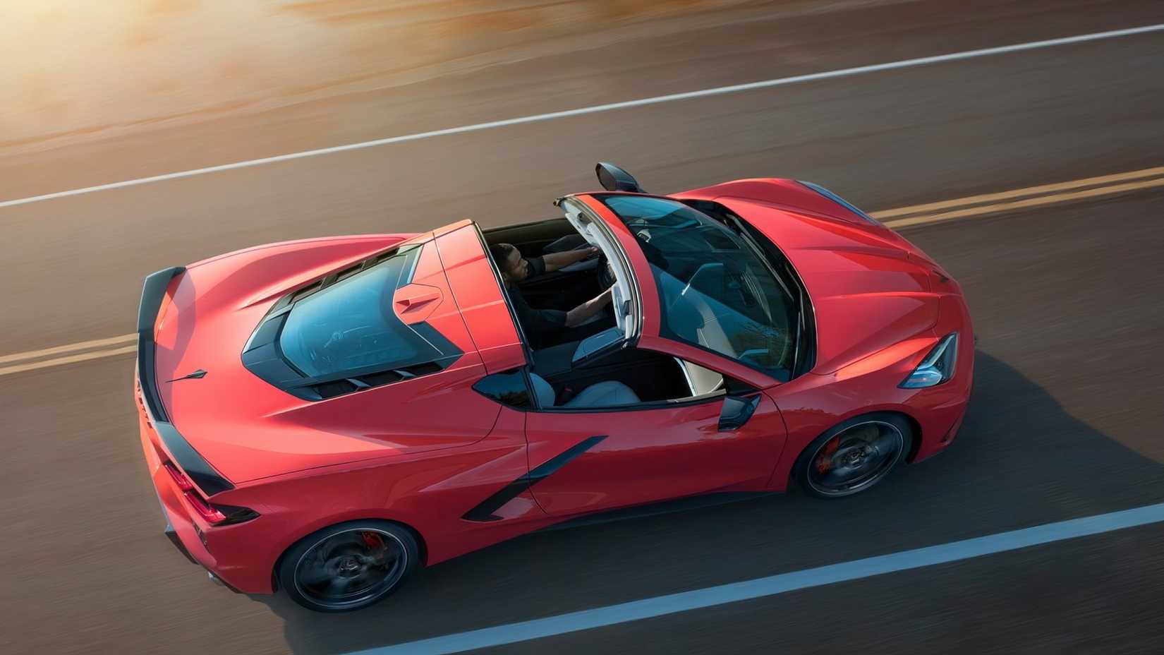 Chevrolet Corvette C8 Stingray (2020), top down, profile