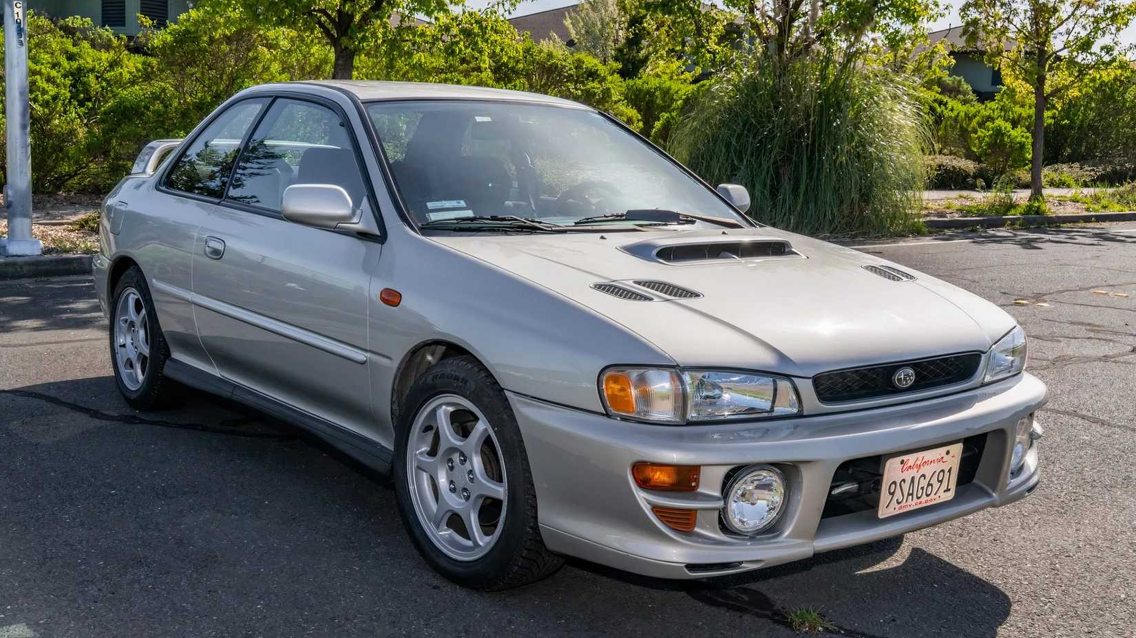 2000 subaru Impreza RS front angle