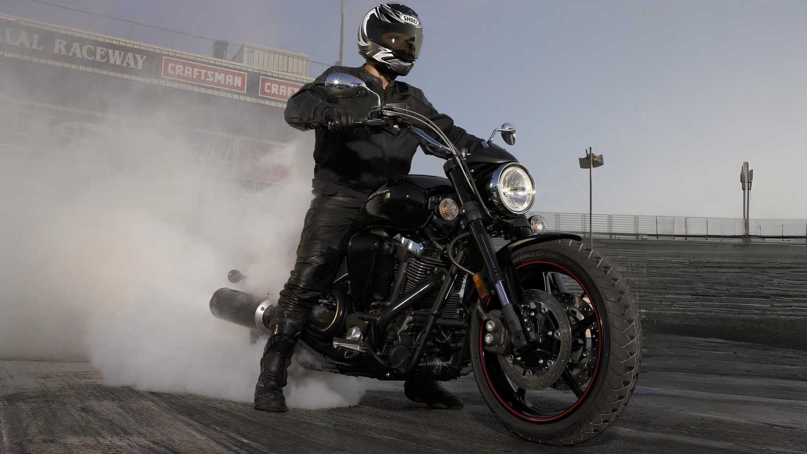 2006 Yamaha Road Star Warrior burnout