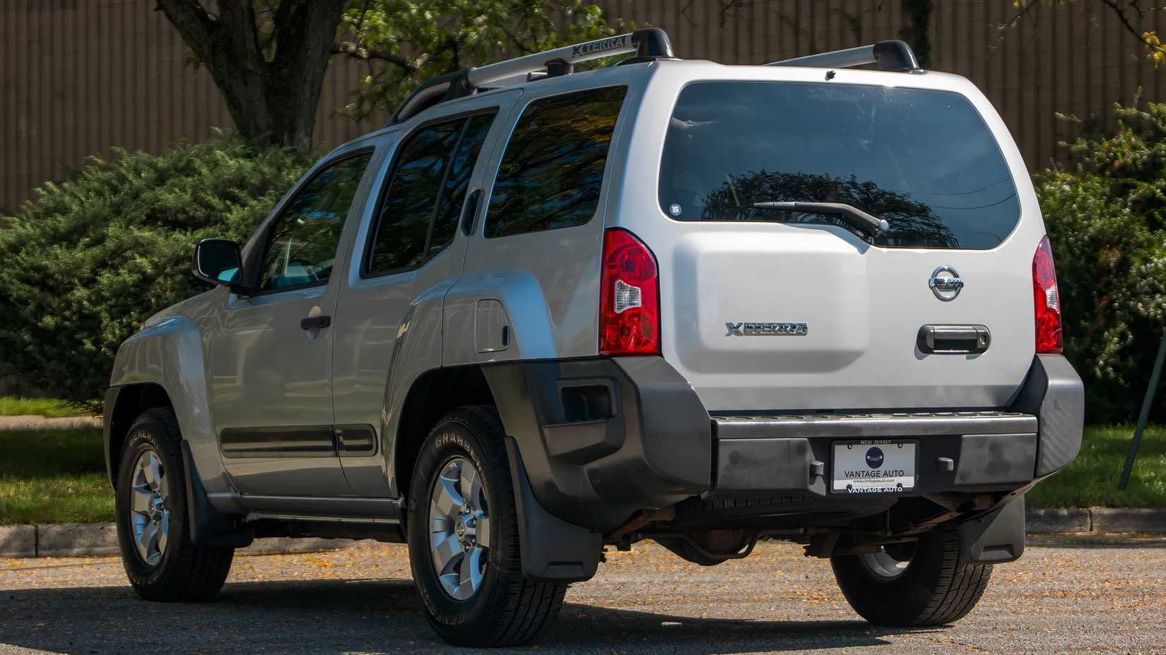 2012 Nissan Xterra rear quart