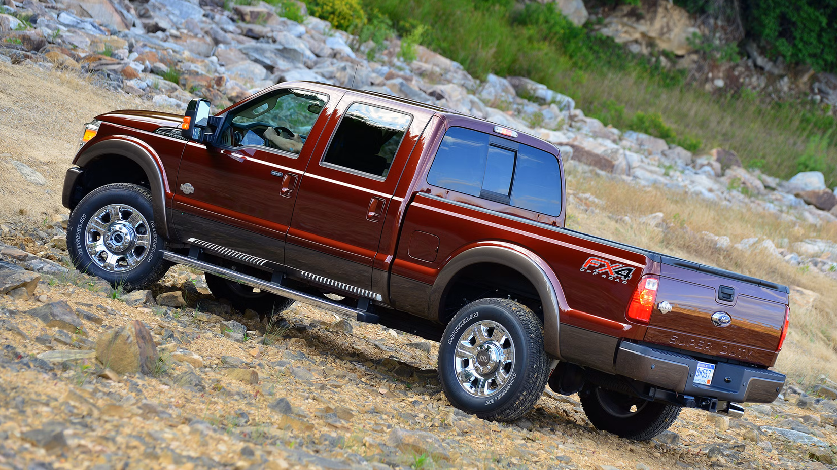 Red 2013 Ford F-250 Super Duty (3)