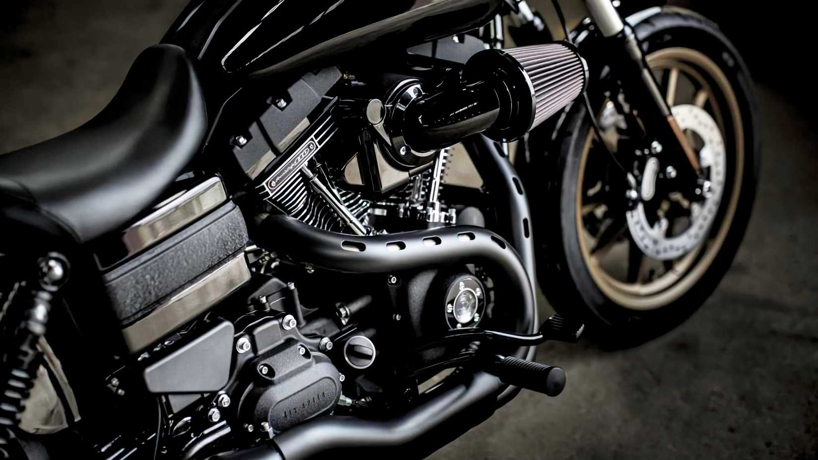 2017 Harley-Davidson Low Rider S chassis close-up detail