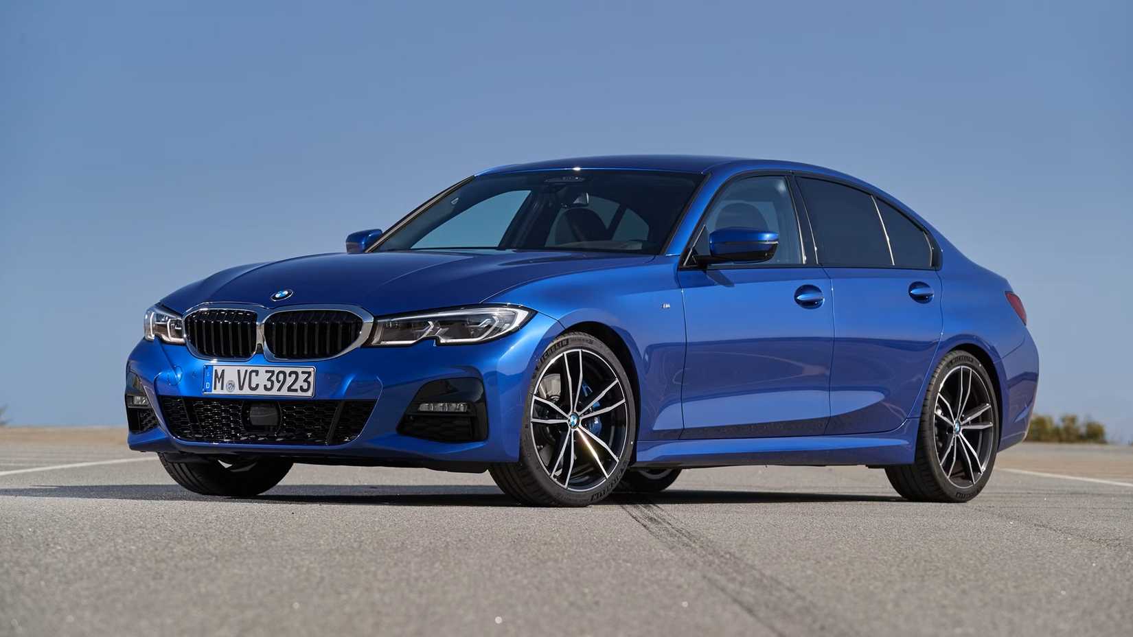 Blue 2020 BMW 3 Series Sedan (2)