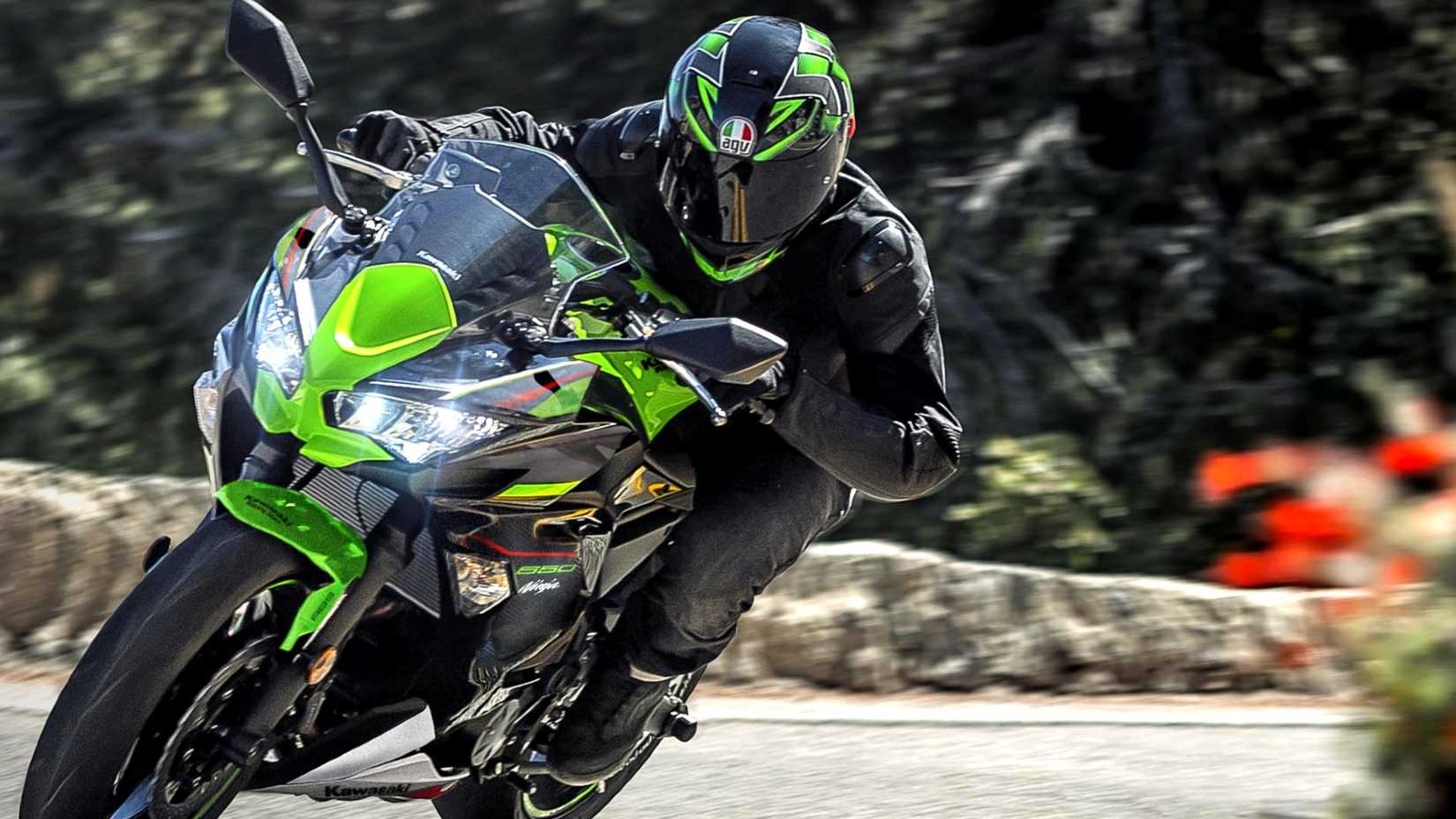 2023 Kawasaki Ninja 650 Action Front