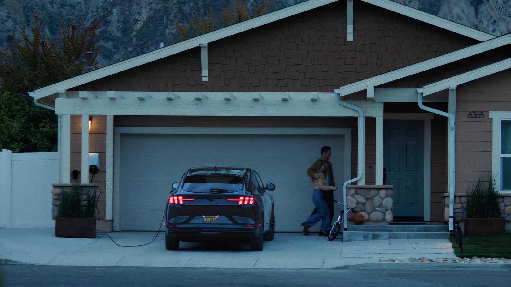 2023 Mustang Mach-E Premium Home Charging