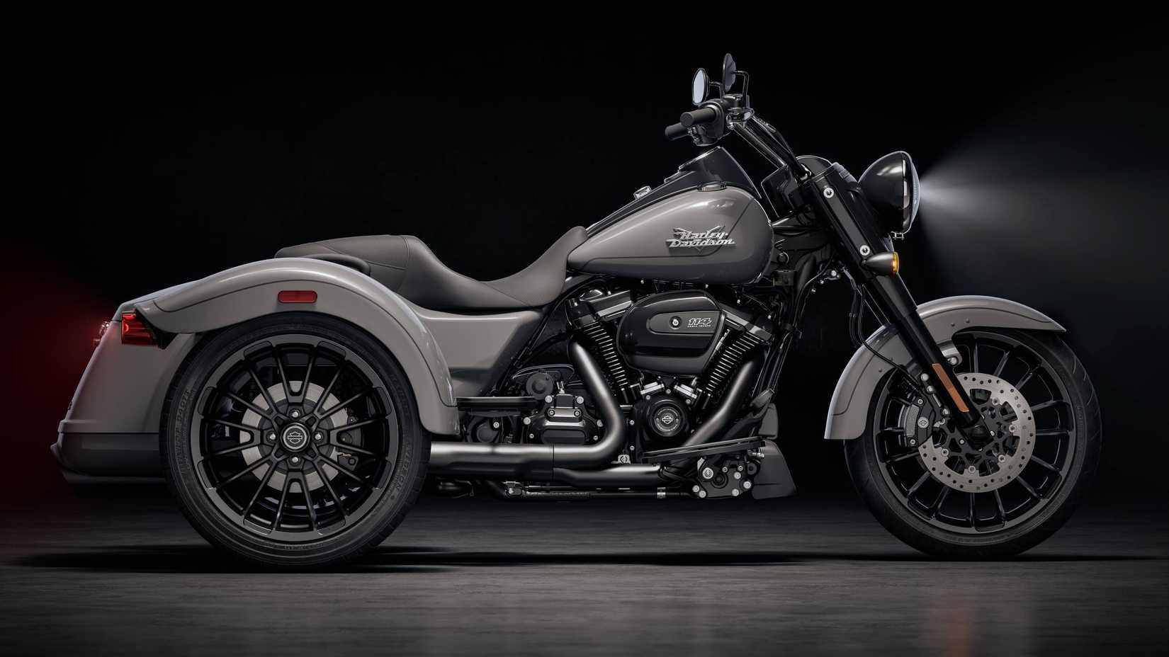2025 Harley-Davidson Freewheeler Side