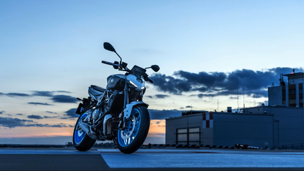 Sunset shot of the 2025 MT-07