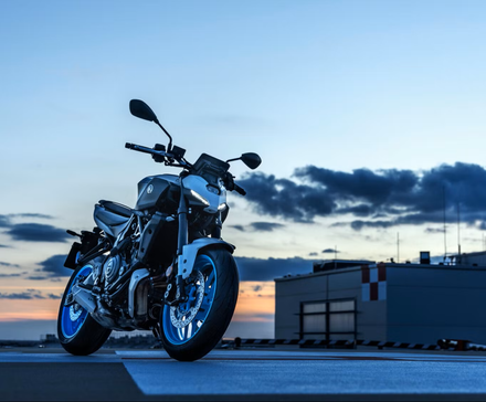 Foto do pôr do sol do 2025 MT-07