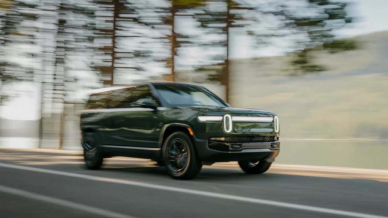 Dynamic shot of the 2026 Rivian R1S Quad