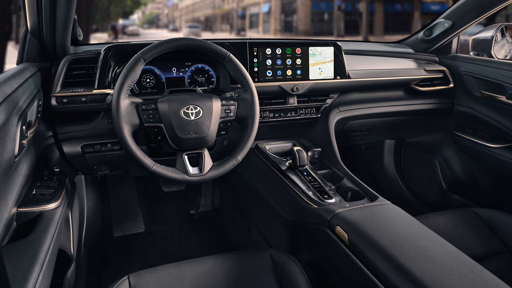 Interior do Toyota Crown 2026 mostrando cabine