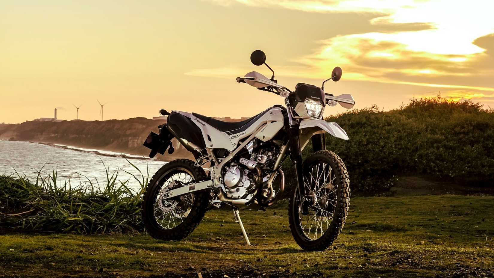 2026 KLX230 Sherpa S é um off-roader capaz