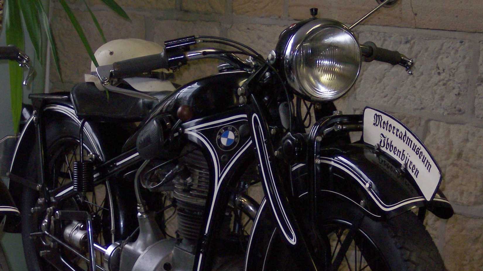10 Vintage Motorcycles That Still Turn Heads Like A Supermodel