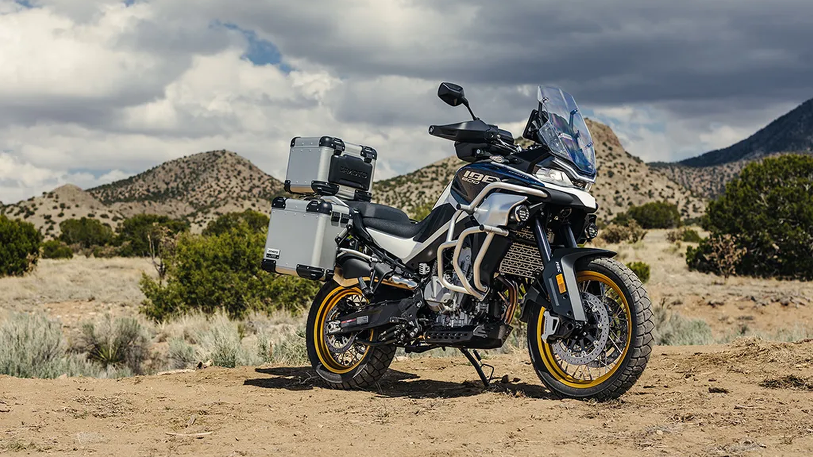 CFMoto Ibex 800E