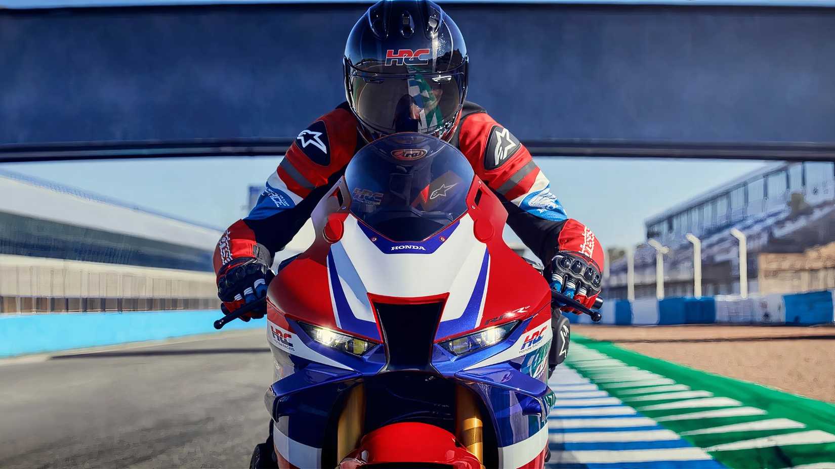 Honda CBR1000RR-R Fireblade SP front fascia close-up shot