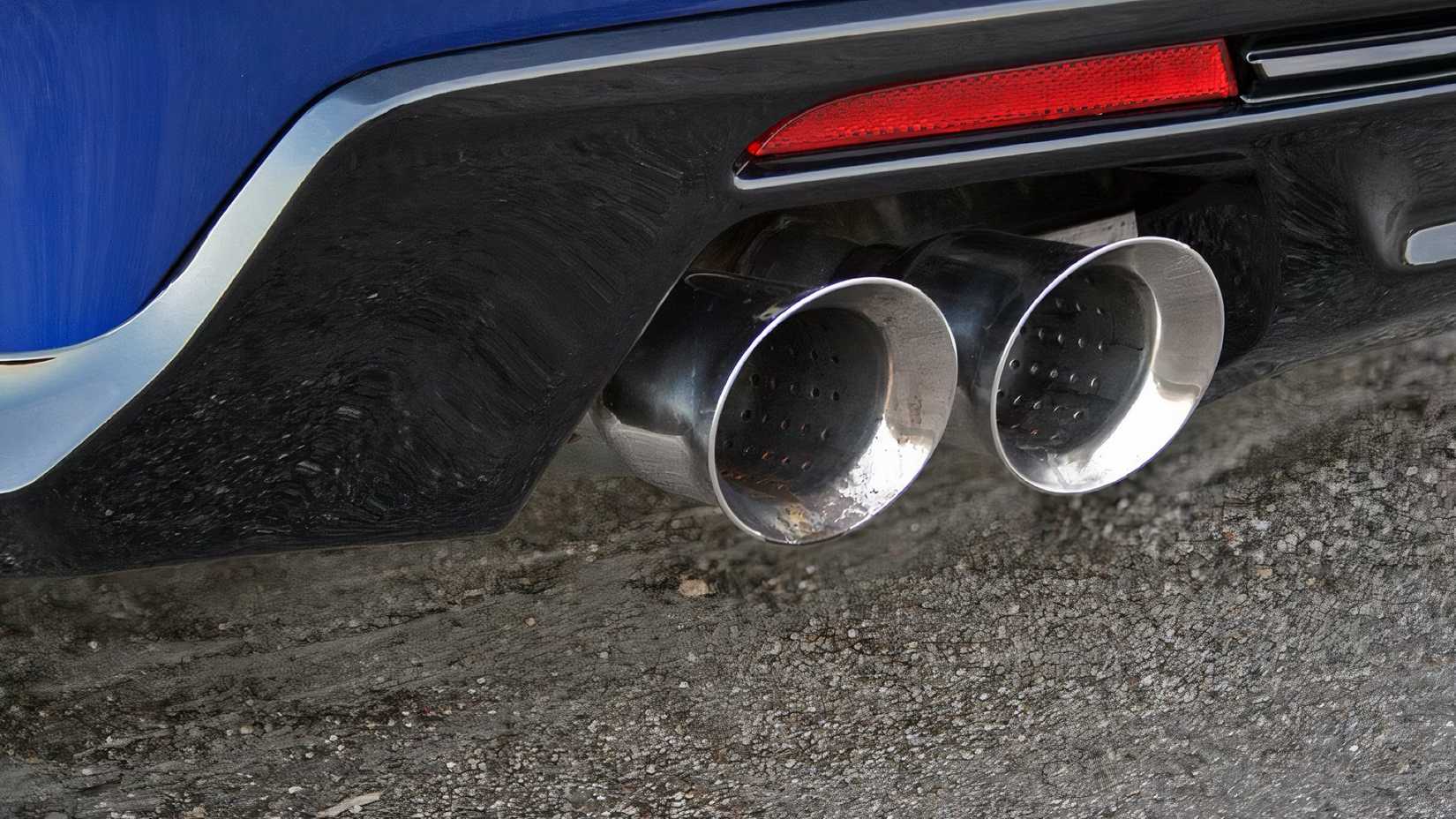 2017 Chevrolet Camaro ZL1 exhaust outlet