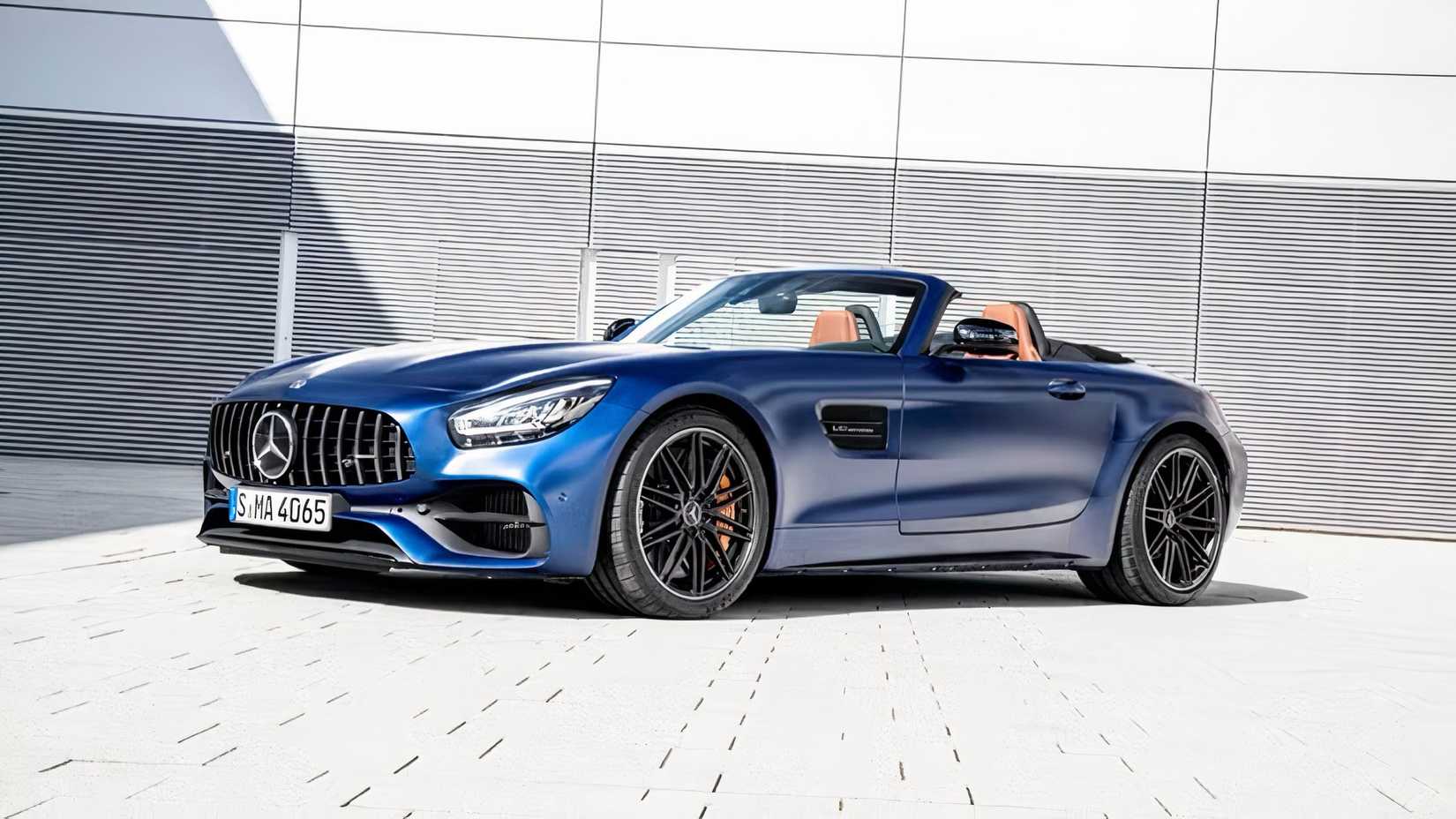 2021 Mercedes-AMG GT R in blue parked