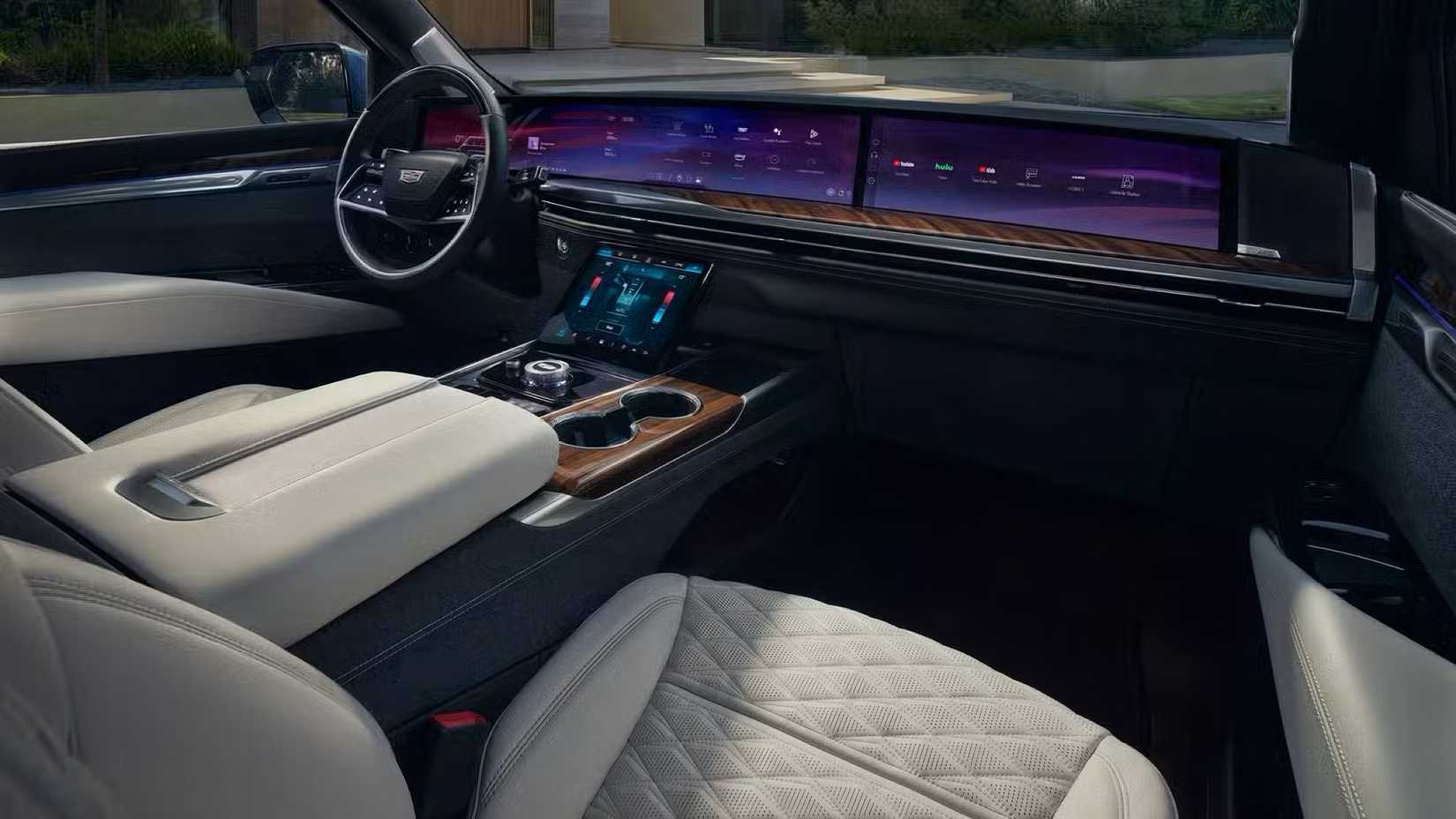 Interior do Cadillac Escalade 2025 mostrando a cabine dianteira