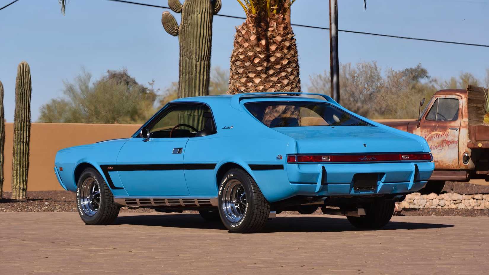 3/4 rear view of 1969 AMC Javelin