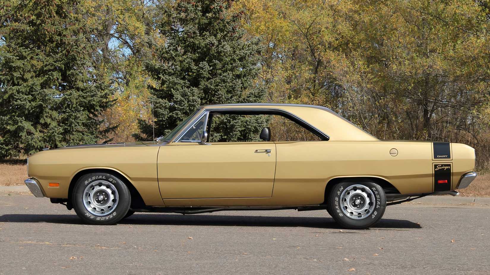 Side view of 1969 Dodge Dart Swinger