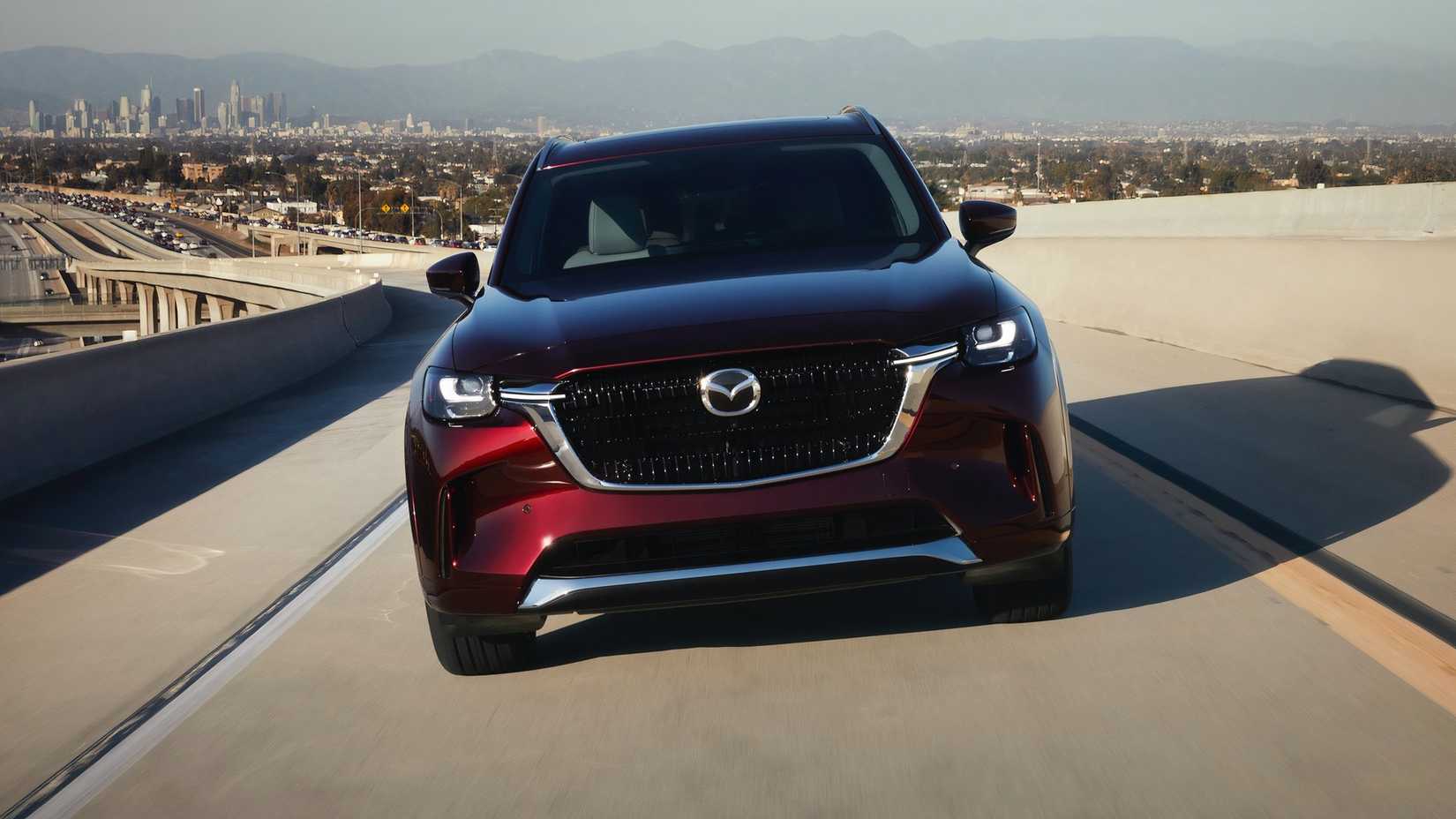 Front view of 2025 Mazda CX-90