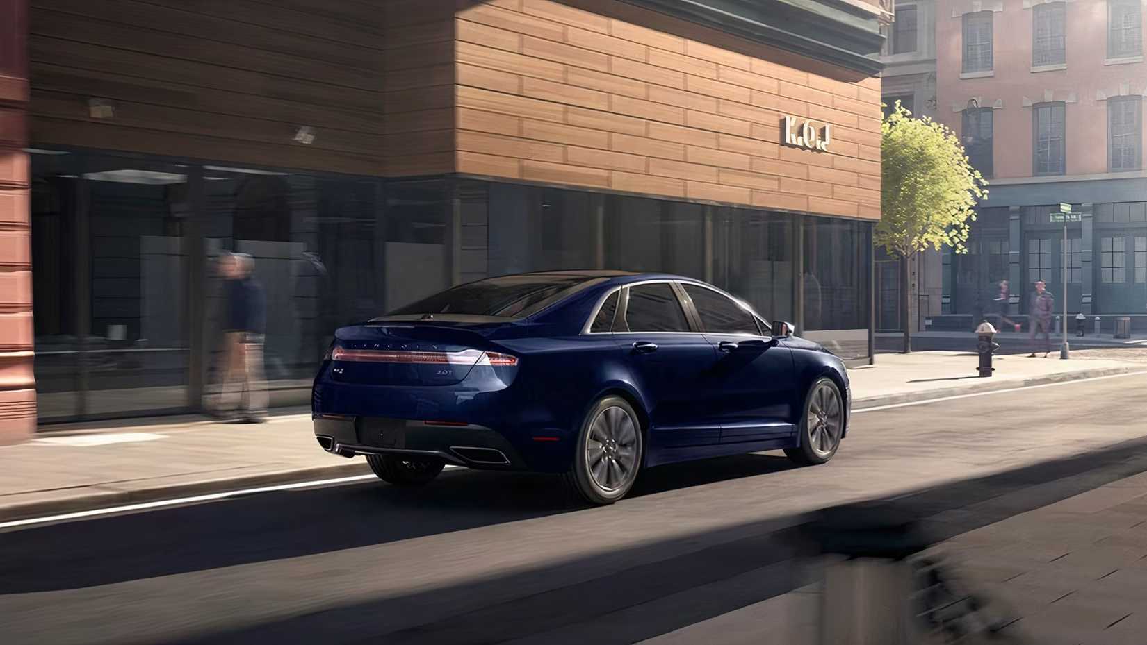 Lincoln MKZ (2020) rear 3/4 driving through city