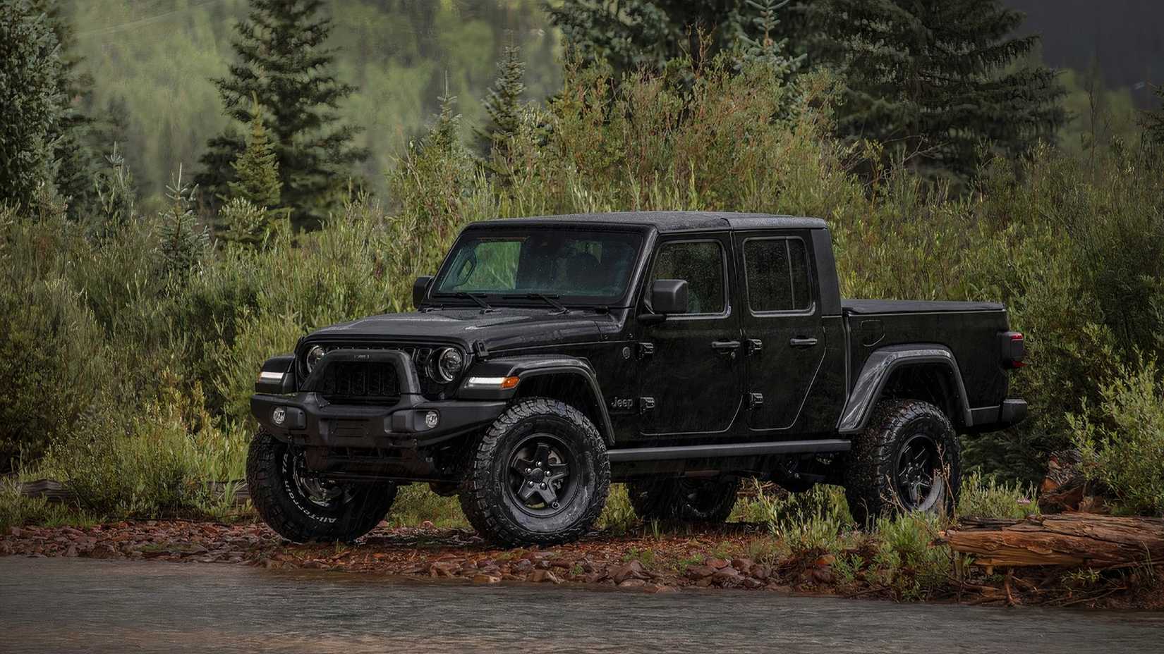 Jeep Gladiator (2024), side profile/front 3.4