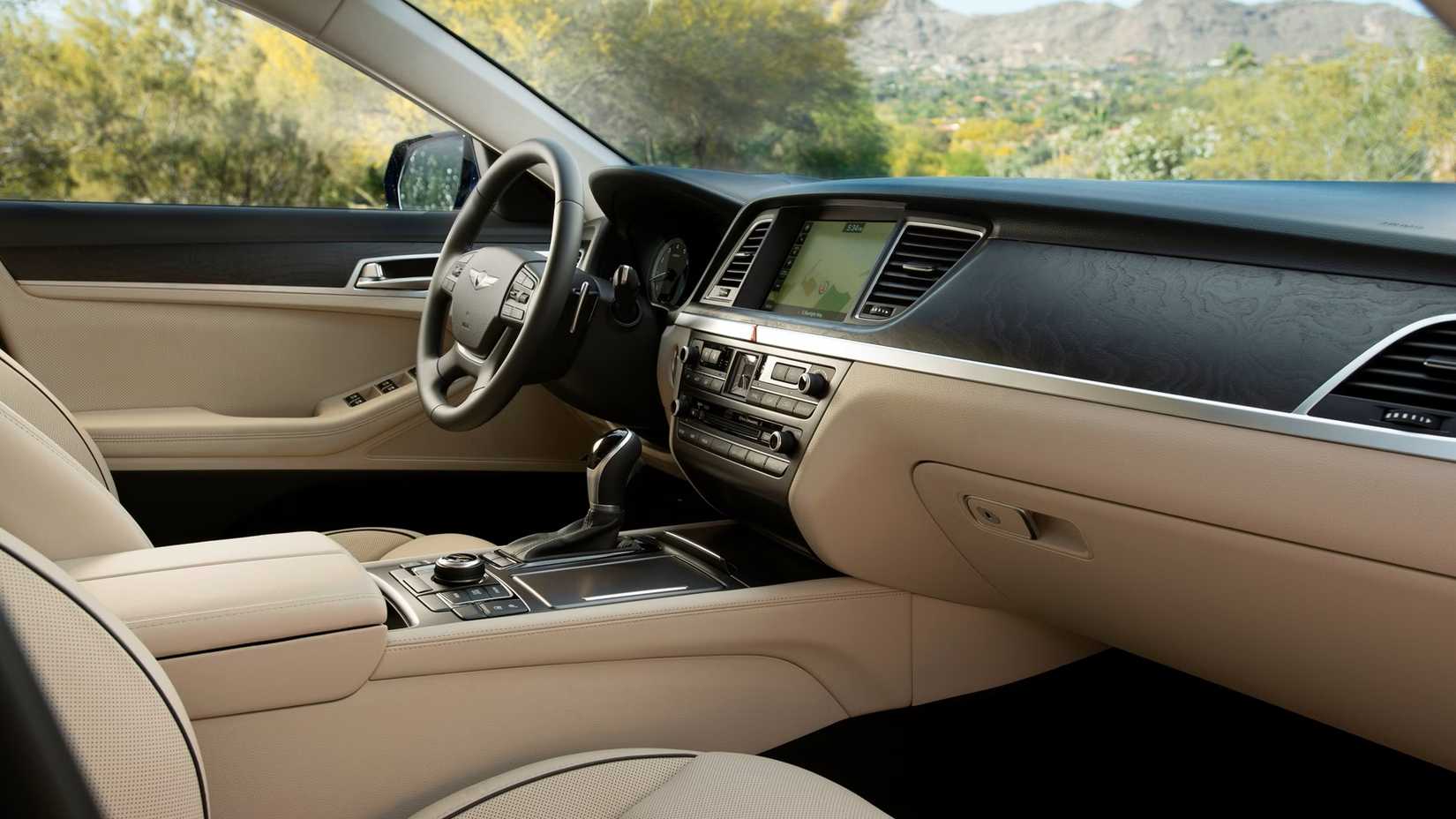 2015 Hyundai Genesis interior