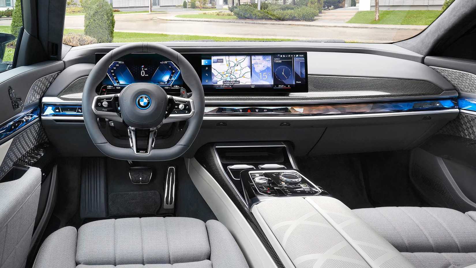 Foto do interior do BMW Série 7 2025 mostrando o painel