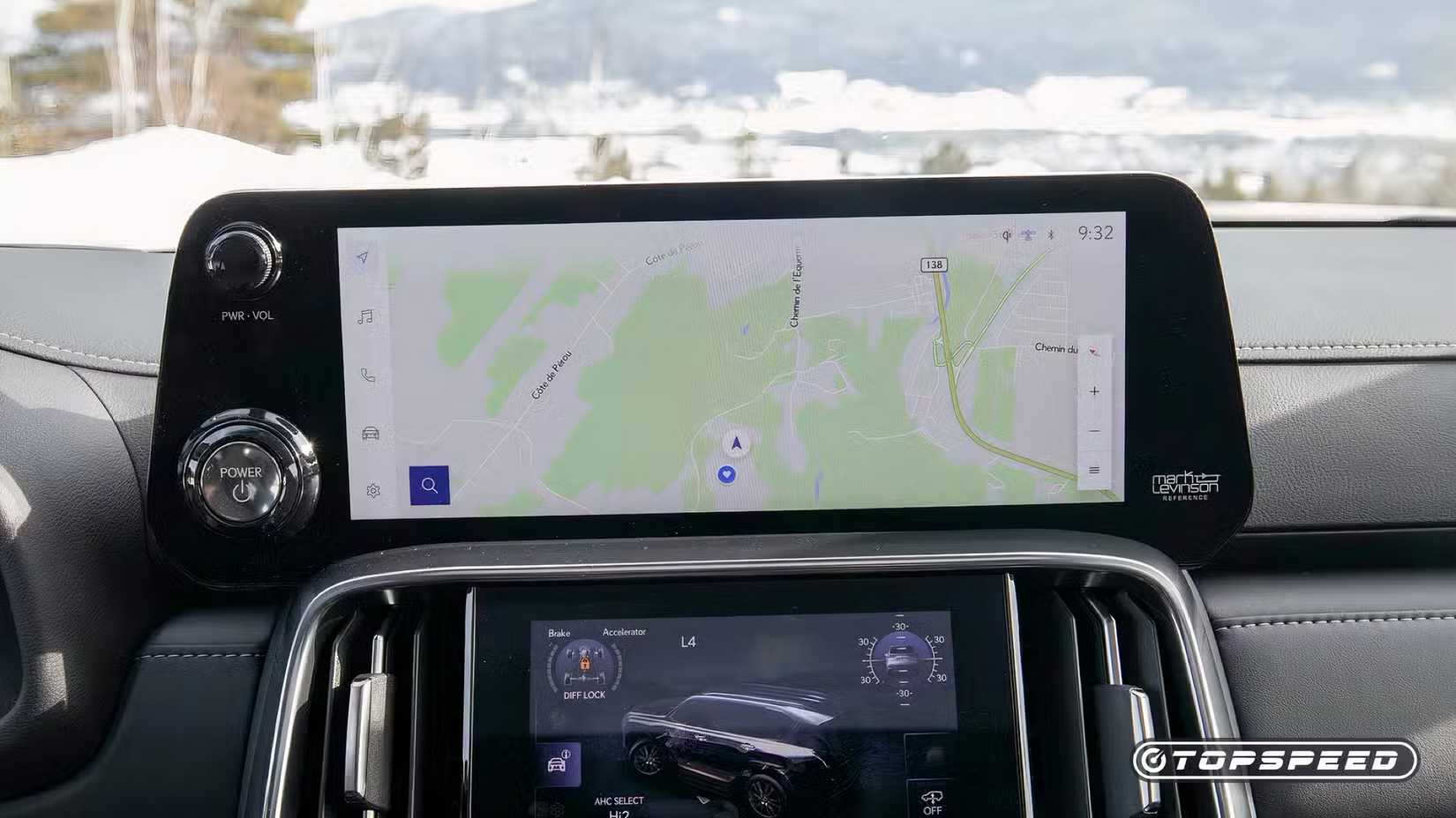 2025 Lexus LX dual touchscreen