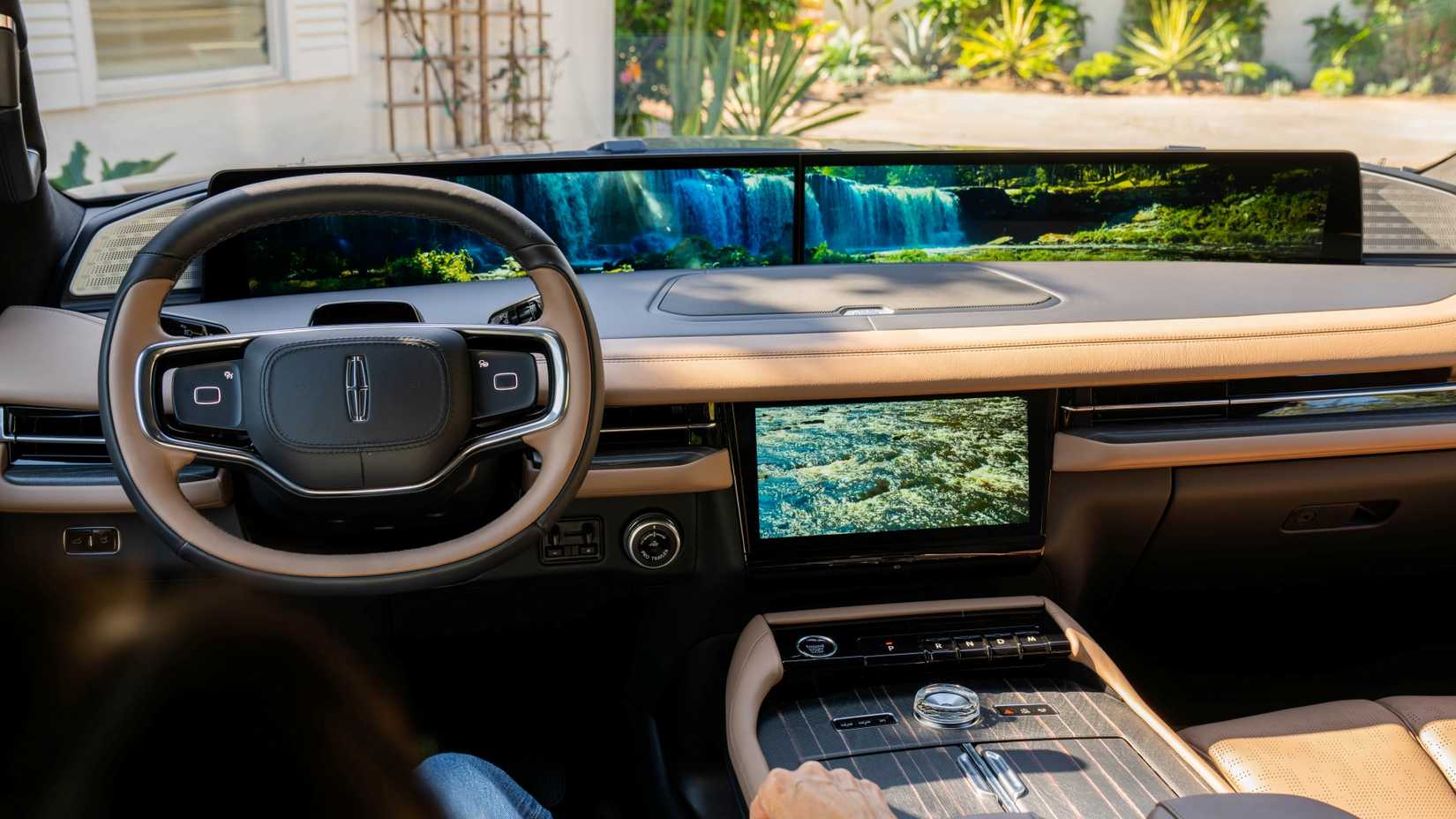 Shot of the 2025 Lincoln Navigator Rejuvenate's dashboard