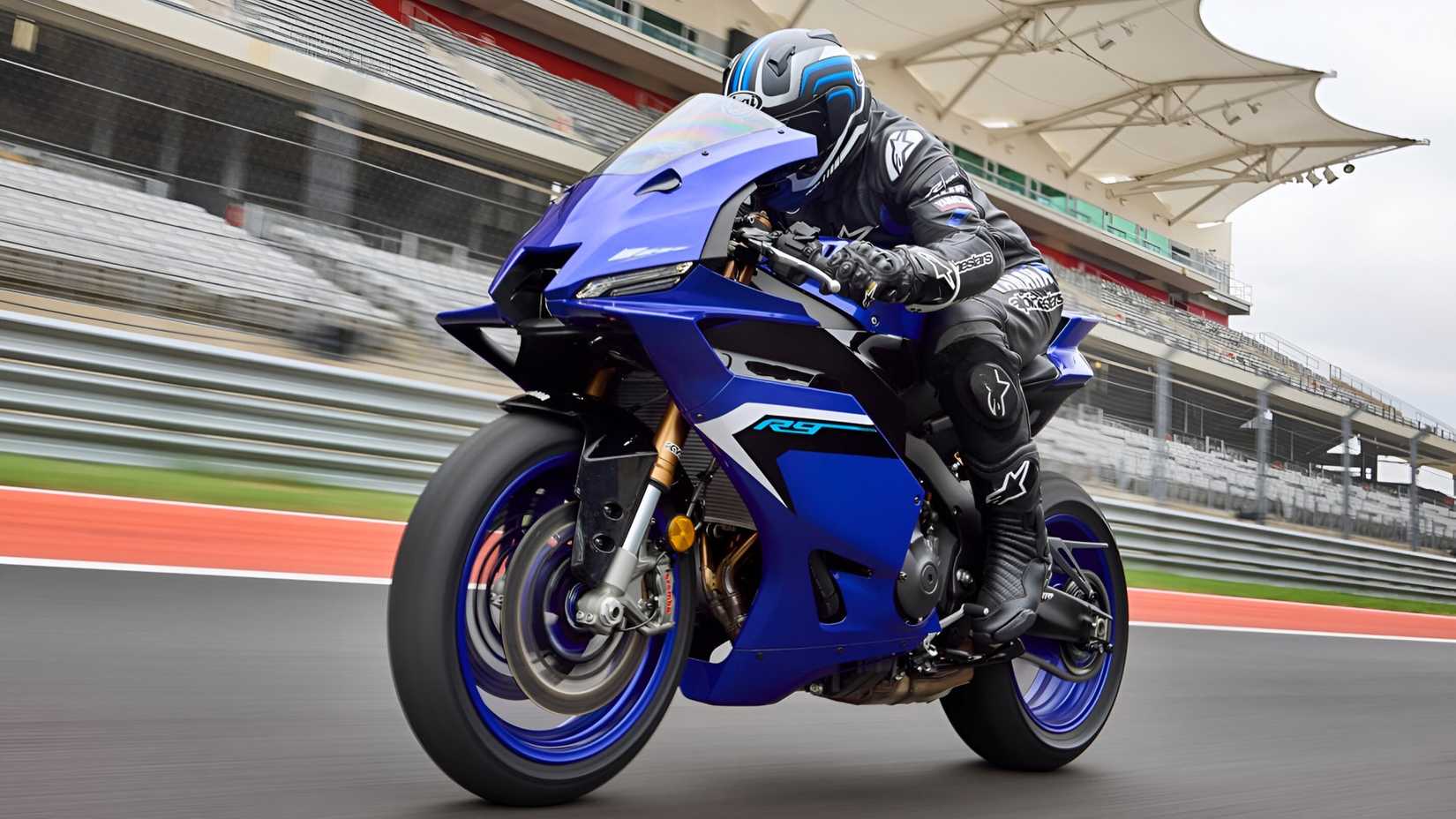 2025 Yamaha R9 accelerating on a racetrack