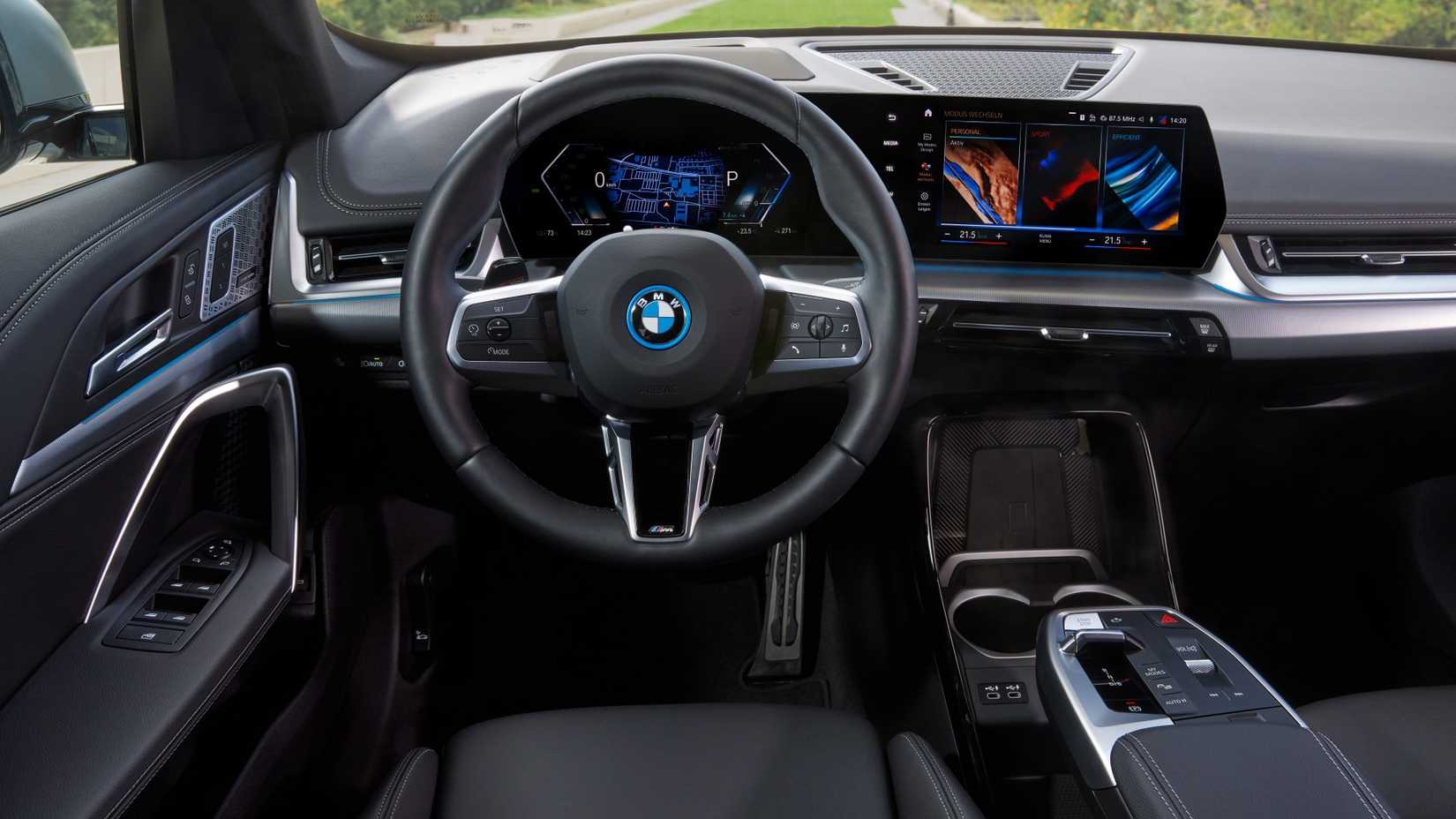 BMW iX1 xDrive30 dashboard