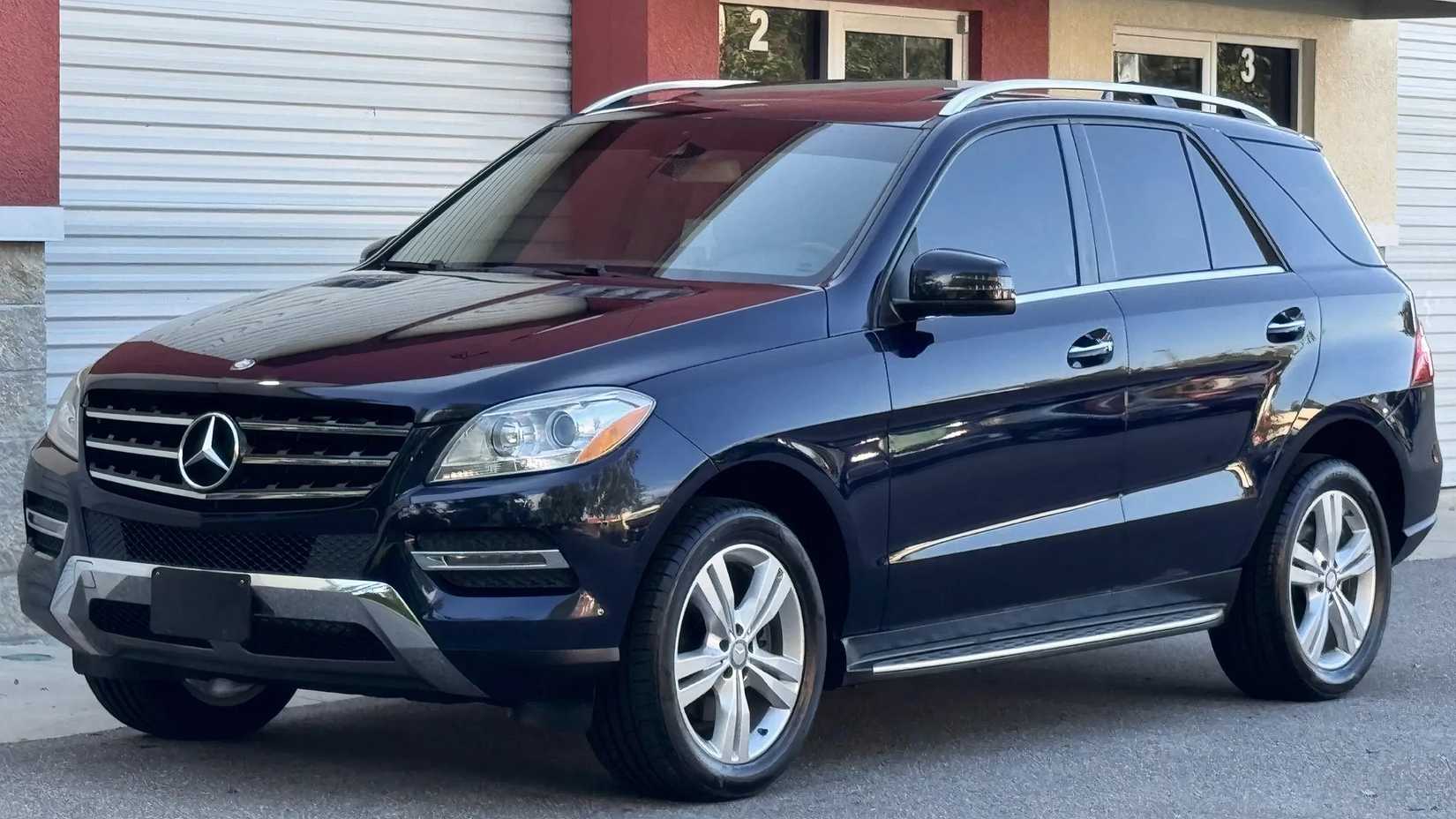 2014 Mercedes-Benz ML350 in blue