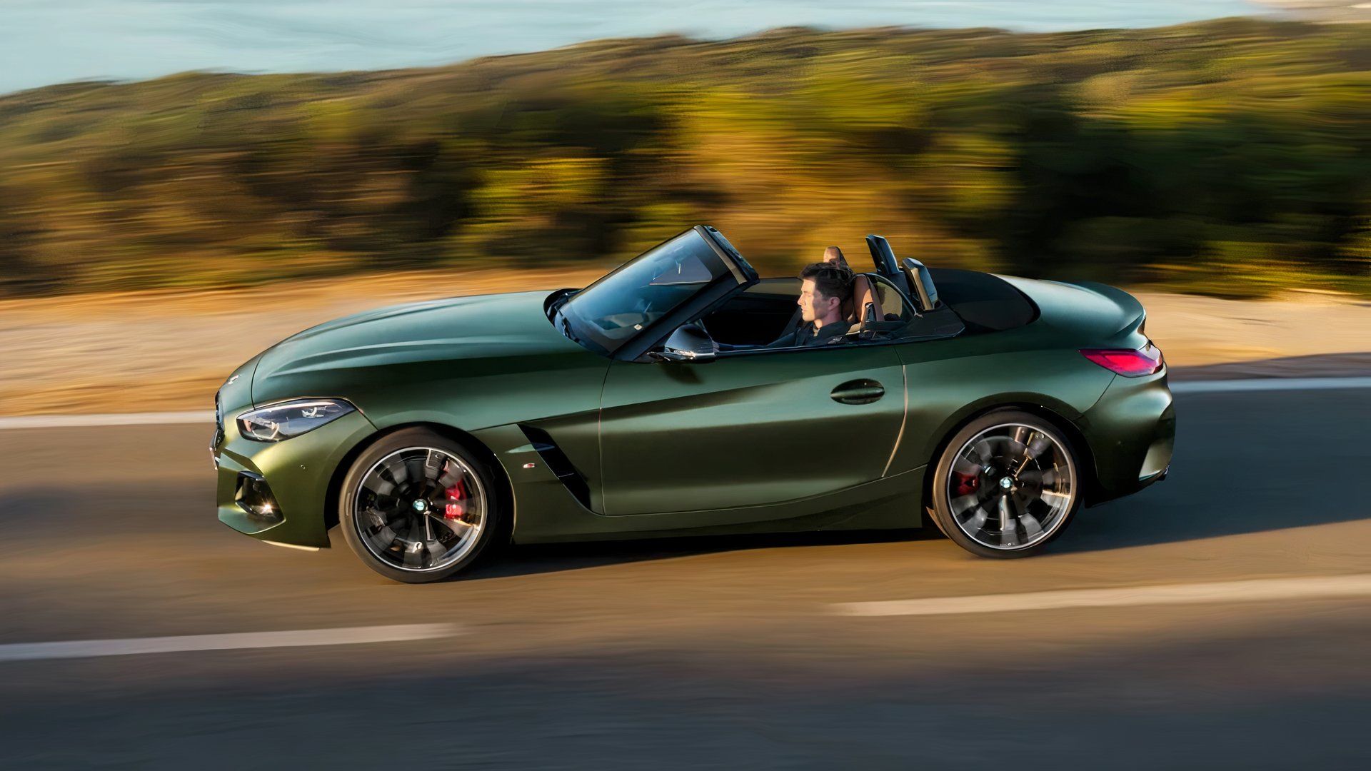 2025 BMW Z4 sDrive30i, side profile