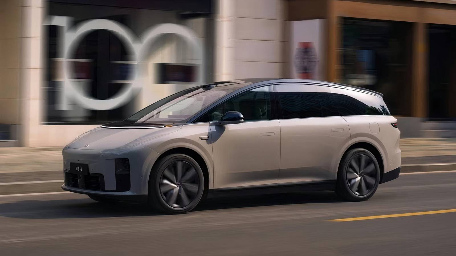 Li Auto i8 Is A Super-Sleek Family Hauler With Loads Of Great Features
