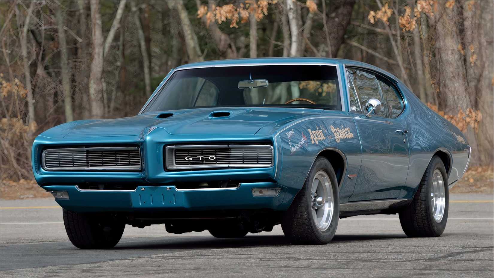 3/4 front view of 1968 Pontiac Royal Bobcat GTO