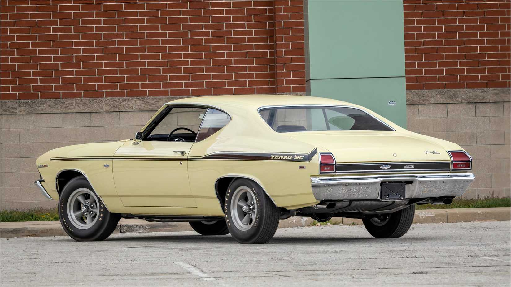 Vista traseira 3/4 do Chevrolet Yenko Chevelle 1969