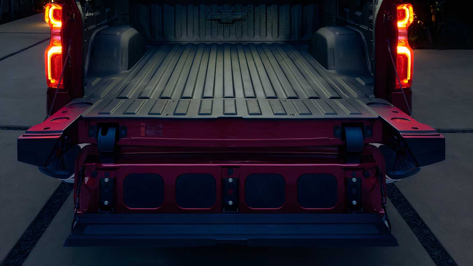 Tailgate of 2025 Chevrolet Silverado 1500