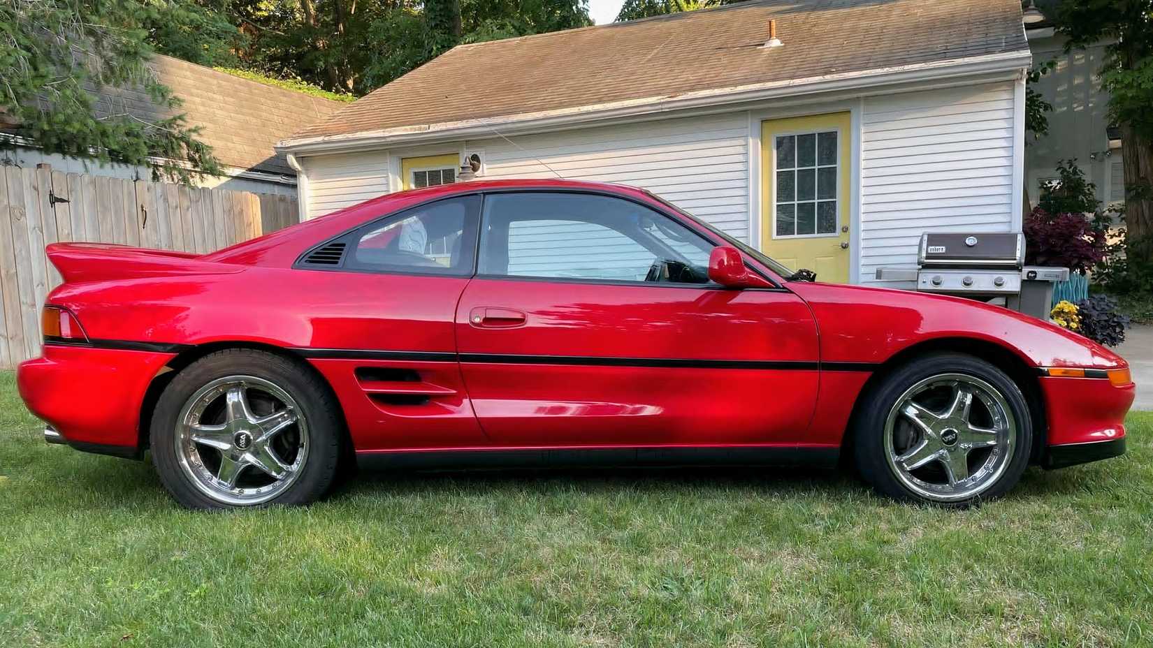 1993 Toyota MR2, side profile