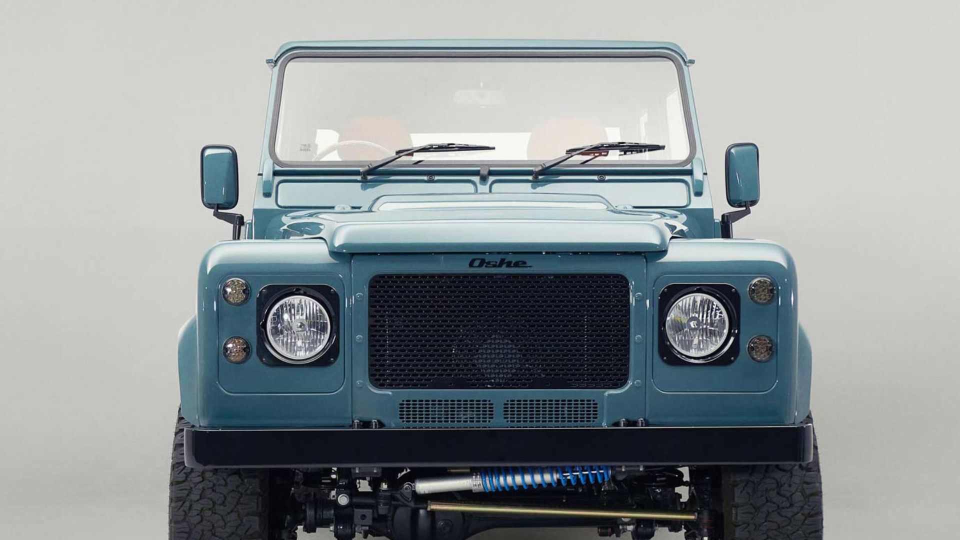 oshe_zambezi-car_front_web.jpg