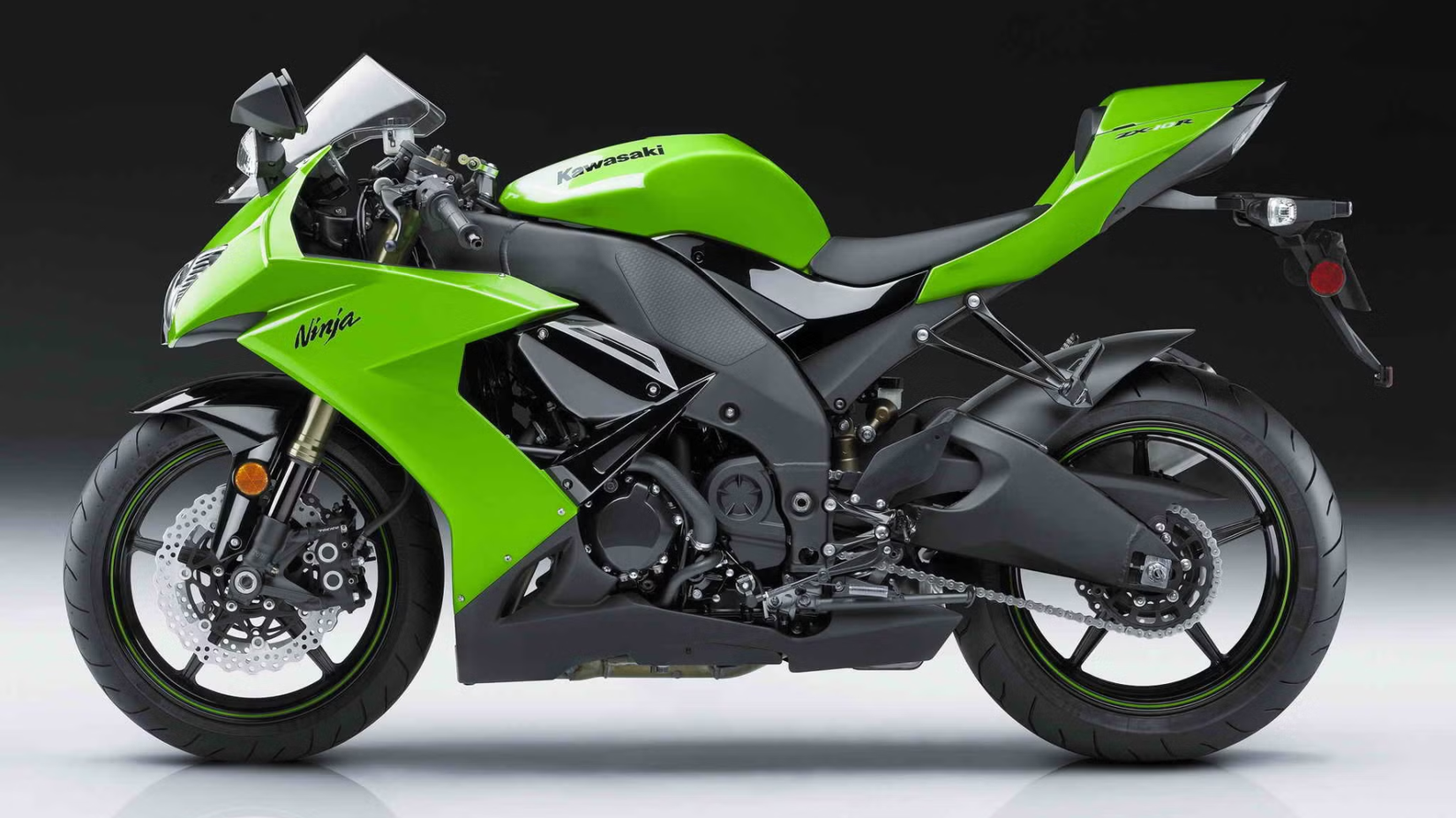 This Kawasaki Ninja Is The Fastest 15-Year-Old Japanese Motorcycle This Kawasaki Ninja Is The Fastest 15-Year-Old Japanese Motorcycle