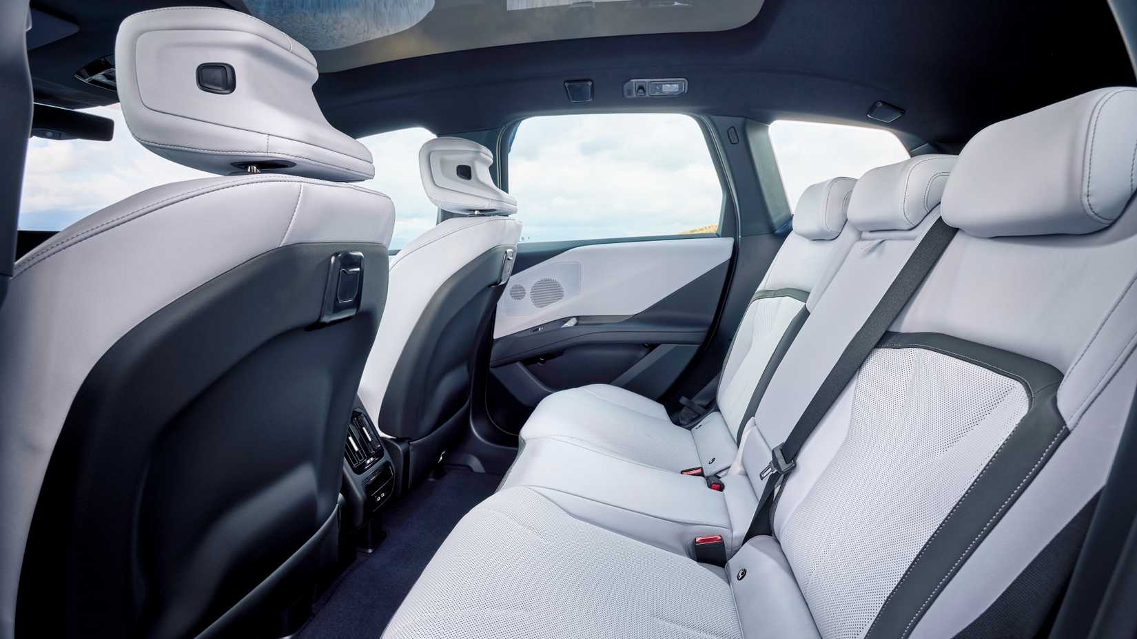 2026 BMW iX3 22