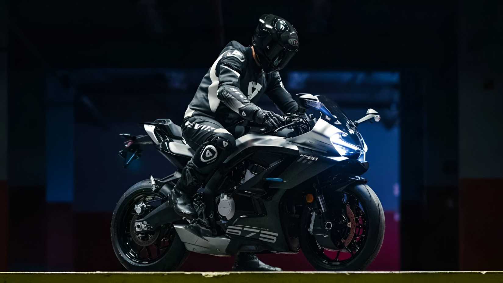 CFMoto 675SS hd sports bike wallpaper