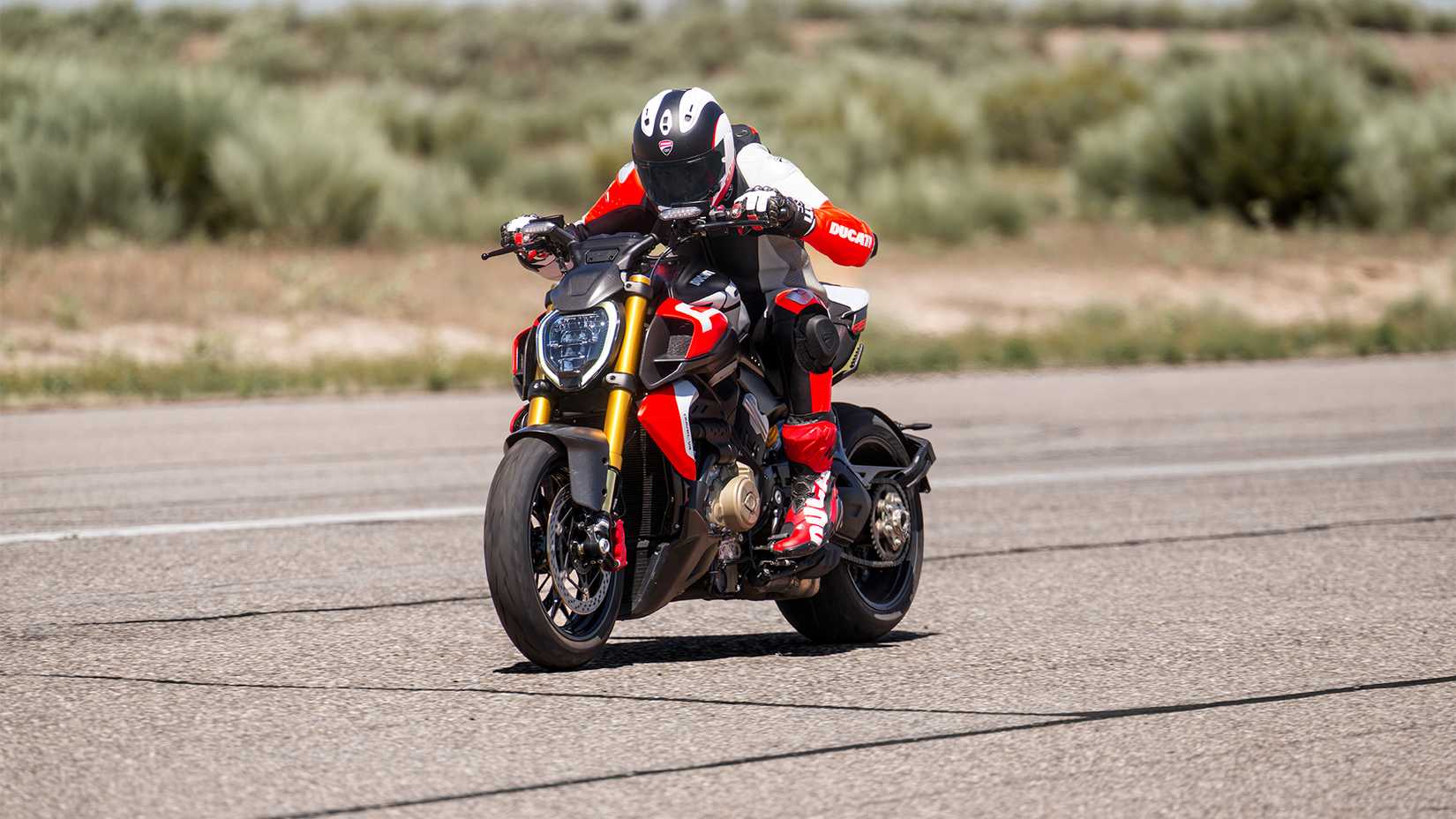 2026 Ducati Diavel V4 RS Full