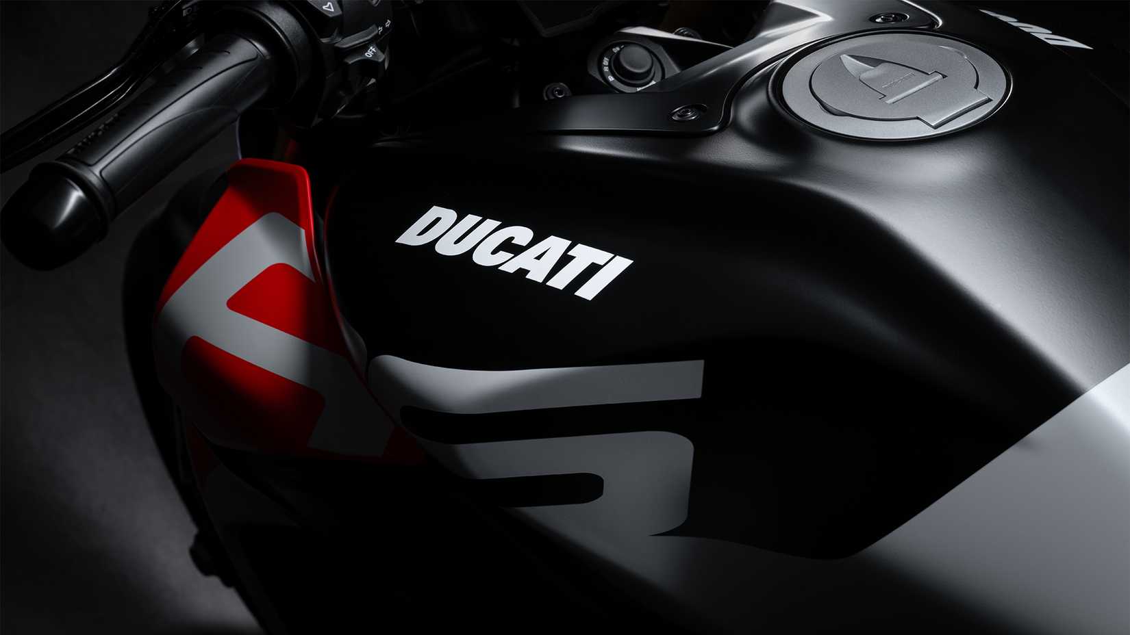 2026 Ducati Diavel V4 RS Tank Graphics Closeup Shot