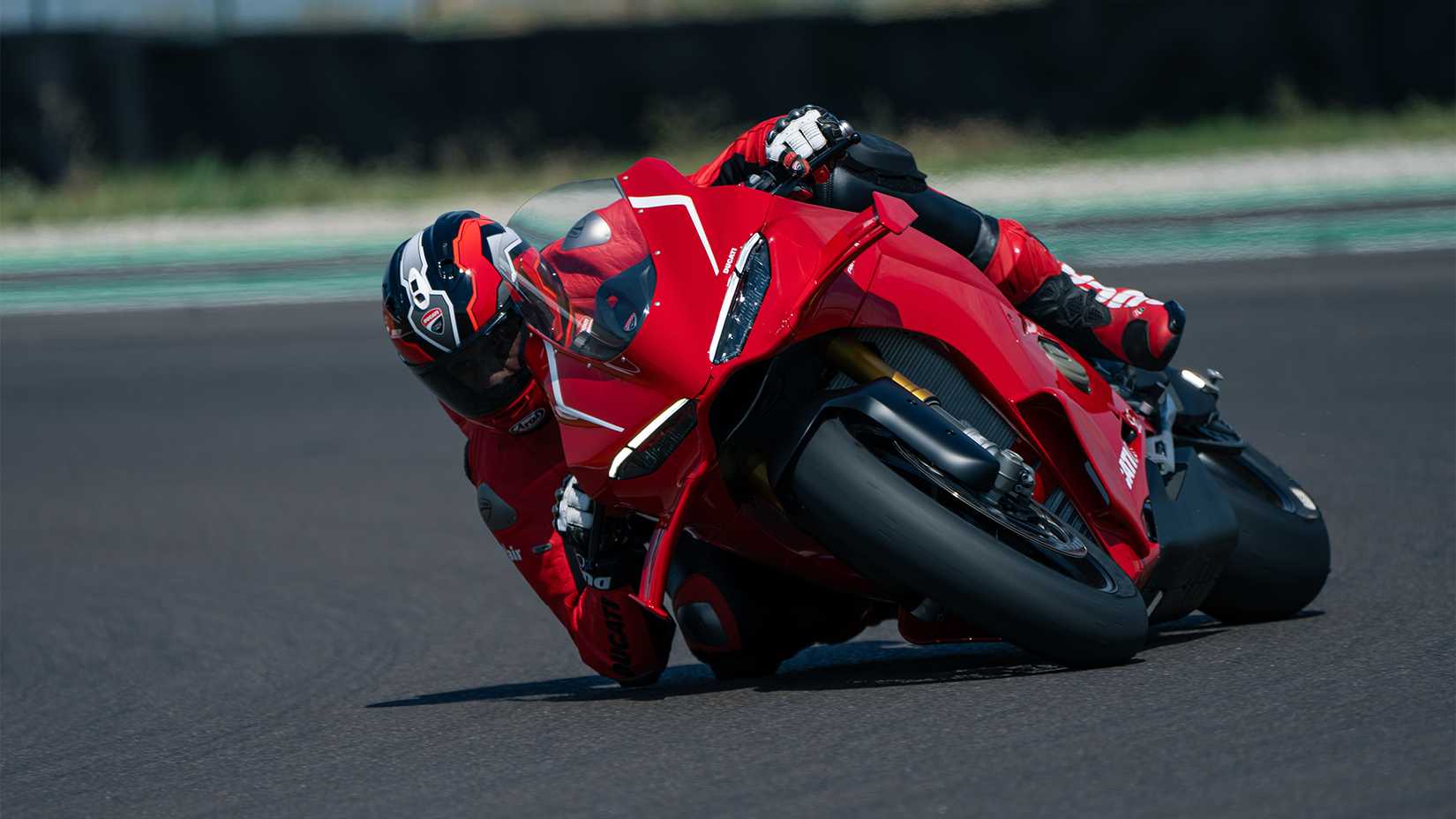 2026 Ducati Panigale V4 R Elbow Down